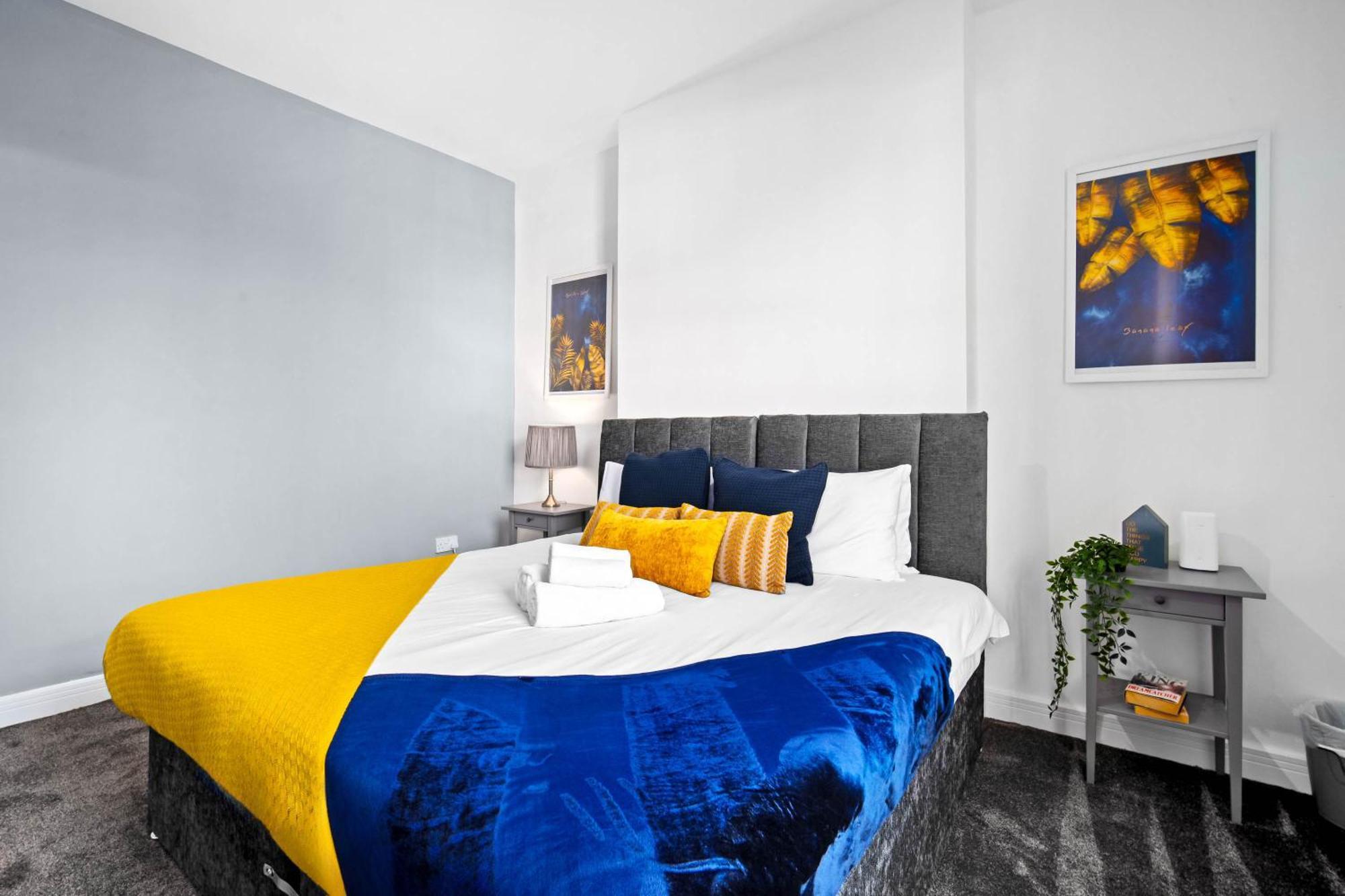 Large Modern Apartment - High-Speed Wifi - Netflix - Street Parking 3Br Μπέρμιγχαμ Εξωτερικό φωτογραφία